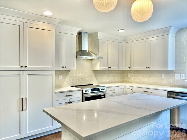 Building Photo - 6414 Greencove Dr