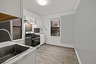 Building Photo - 122A Baldwin Ave