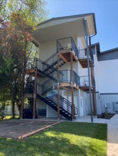 Primary Photo - 433 Chemawa Rd NE