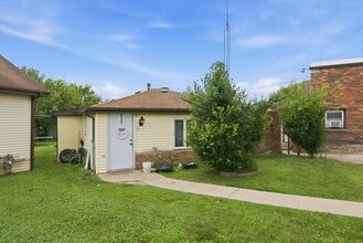 Building Photo - 24134 IL-53