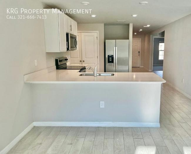 Building Photo - 5029 S Rosebud Cir
