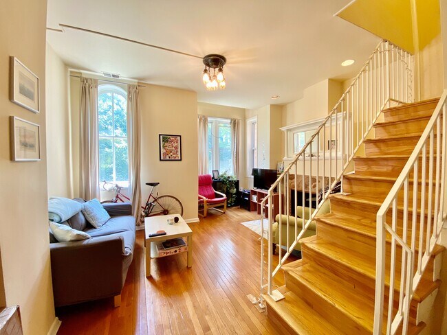 Foto del edificio - 1817 Kalorama Rd NW