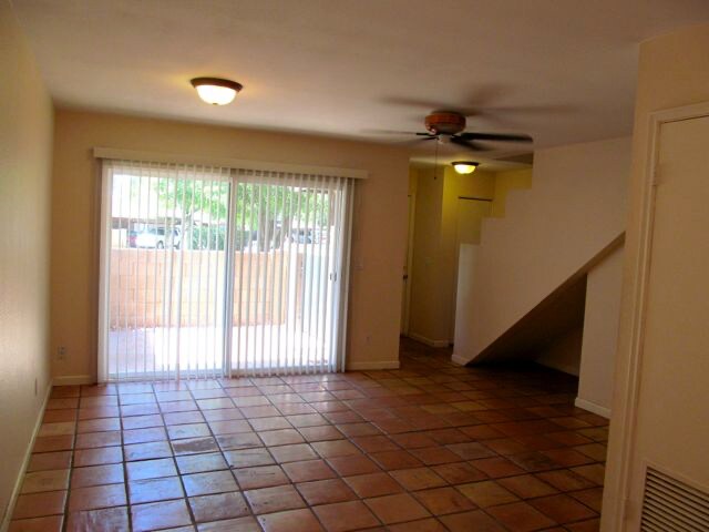 Foto del edificio - 1623 W Village Way