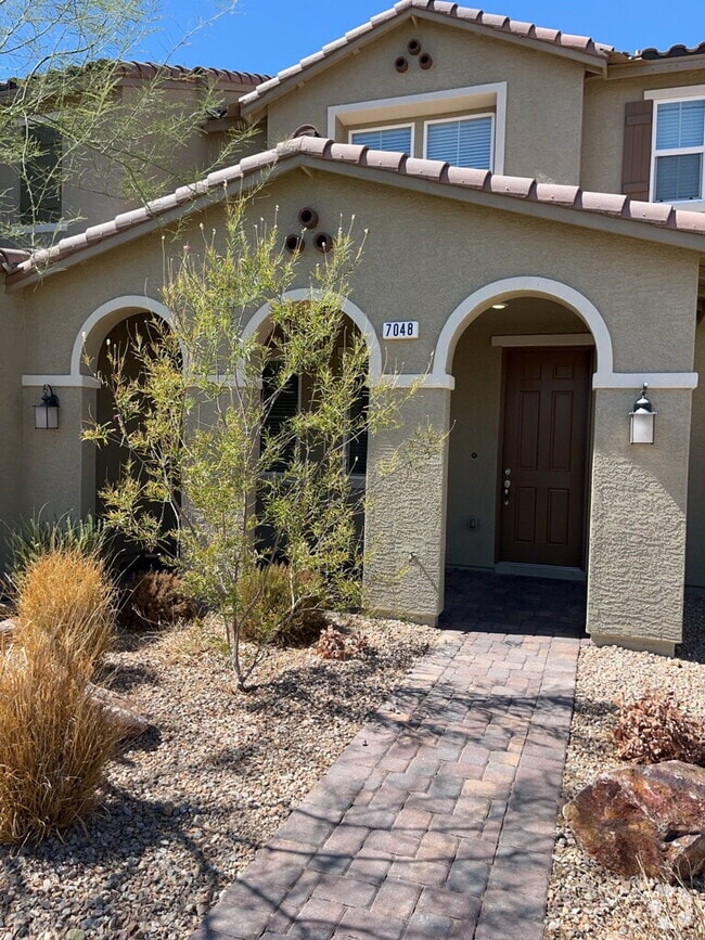 Building Photo - 7048 Coyote Mesa St