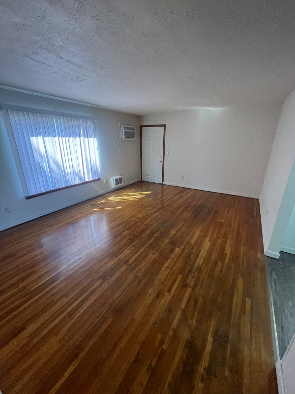 Building Photo - 120 E Euclid Ave