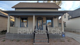 Building Photo - 512-512 1/2 W 10th St