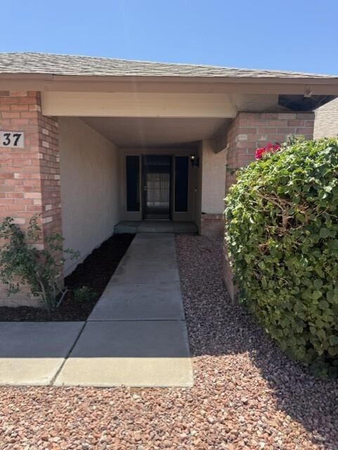 Foto del edificio - 7237 W Sunnyside Dr