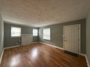 Building Photo - 2660 Revolution Pk Dr