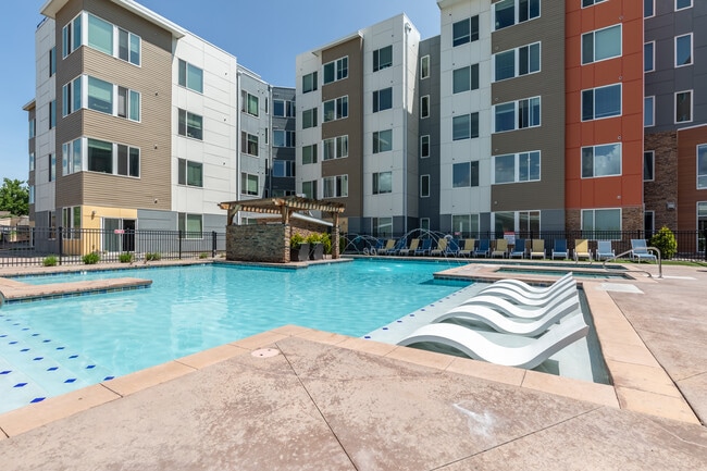 West Edge - West Edge Apartments