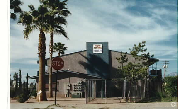 Building Photo - Winstel Terrace Apartments