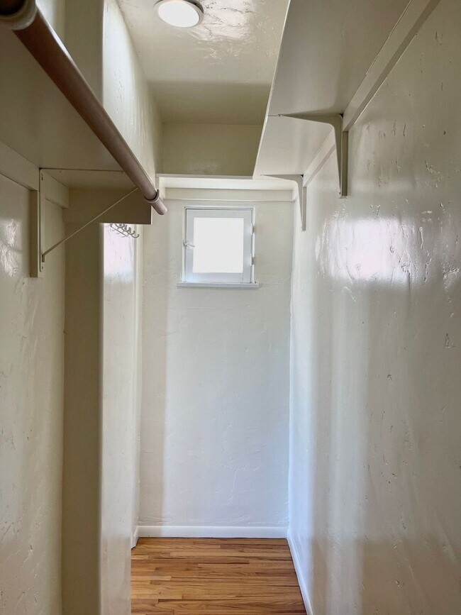 Building Photo - Spalding Apartments
