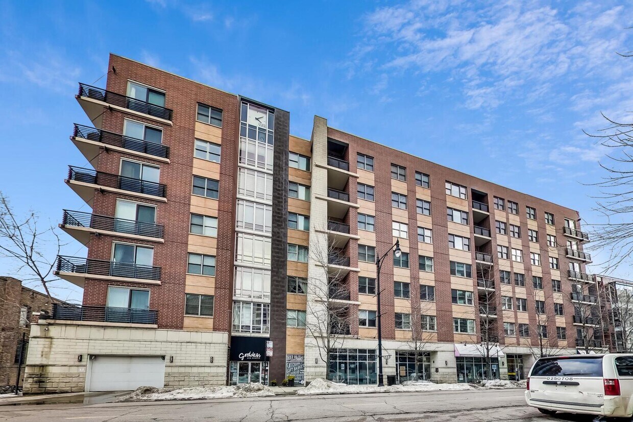 Foto principal - 873 N Larrabee St