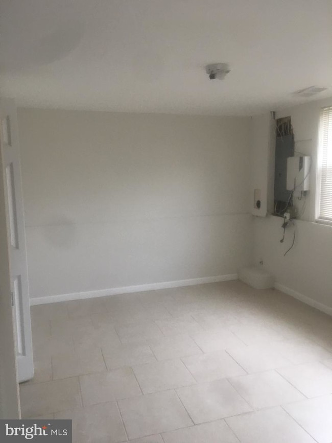 Building Photo - 27 Wolf Trap Ct