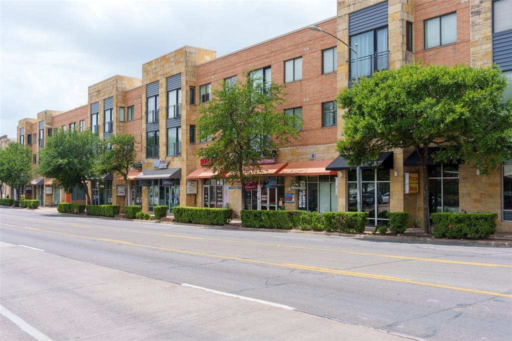 Primary Photo - 3016 Guadalupe St