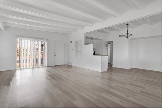 Building Photo - 17637 Sultana St