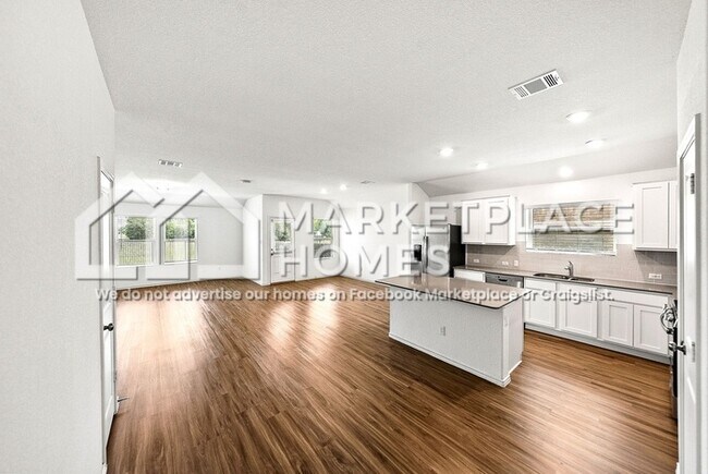Foto del edificio - 3416 Pauling Loop