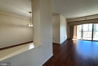 Building Photo - 3005 S Leisure World Blvd