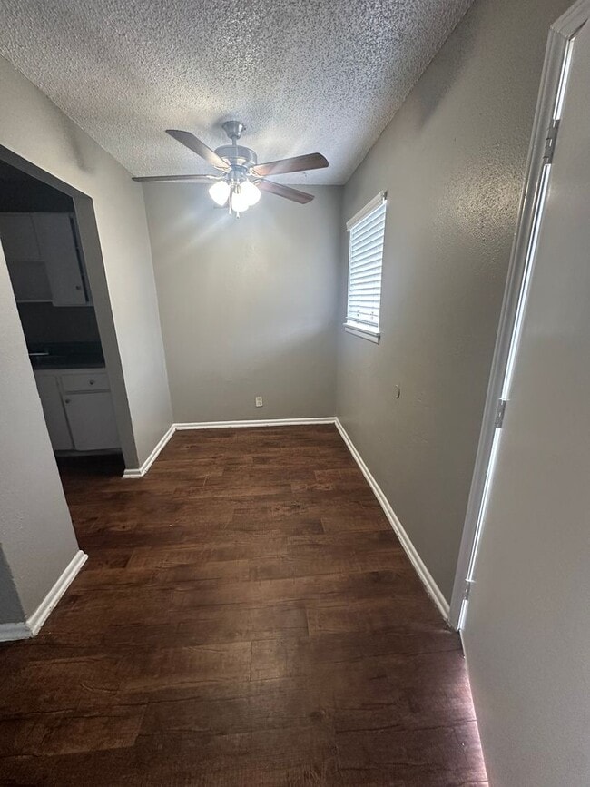 Building Photo - 6917 Basilwood Dr