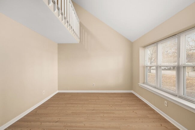 Building Photo - 163 Spruance Rd