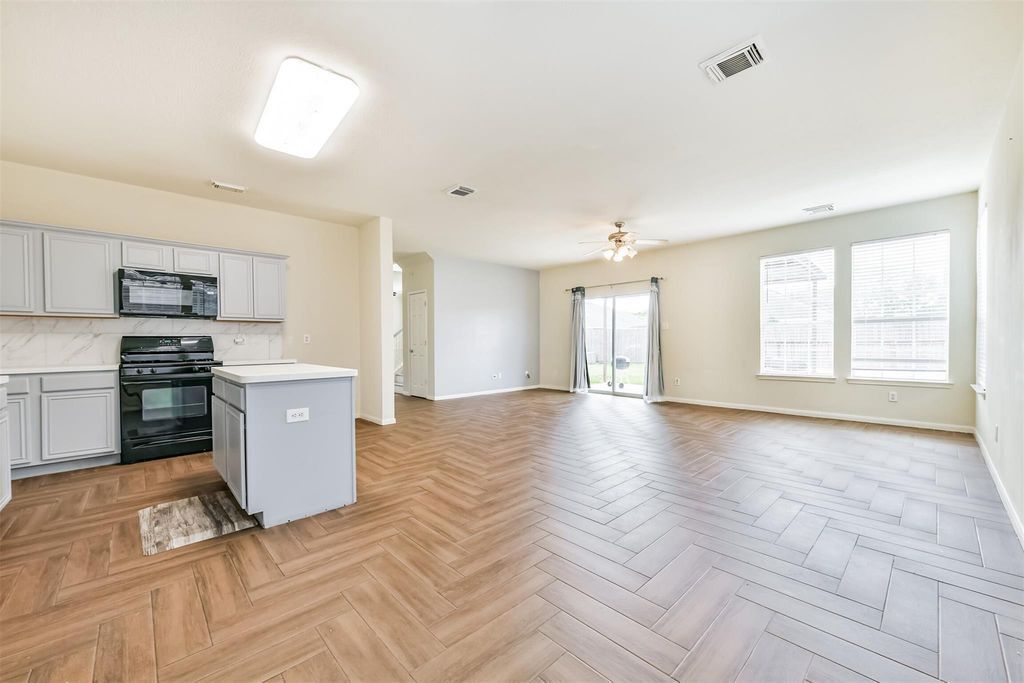 Foto del edificio - 12018 Country Orchard Ln
