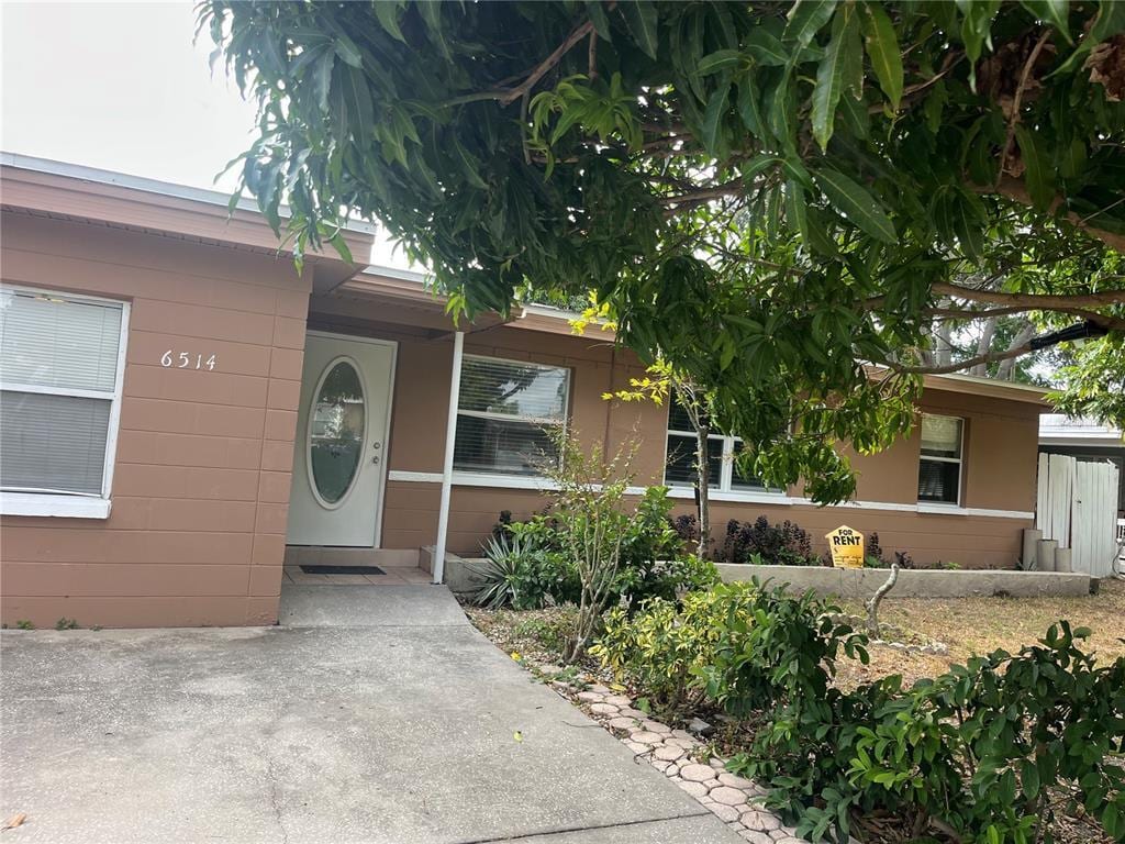 Primary Photo - 6514 34th Ave N