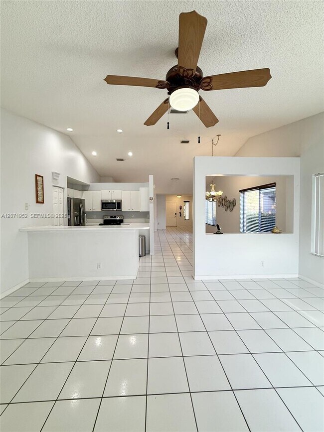 Foto del edificio - 4340 Pine Ridge Ct