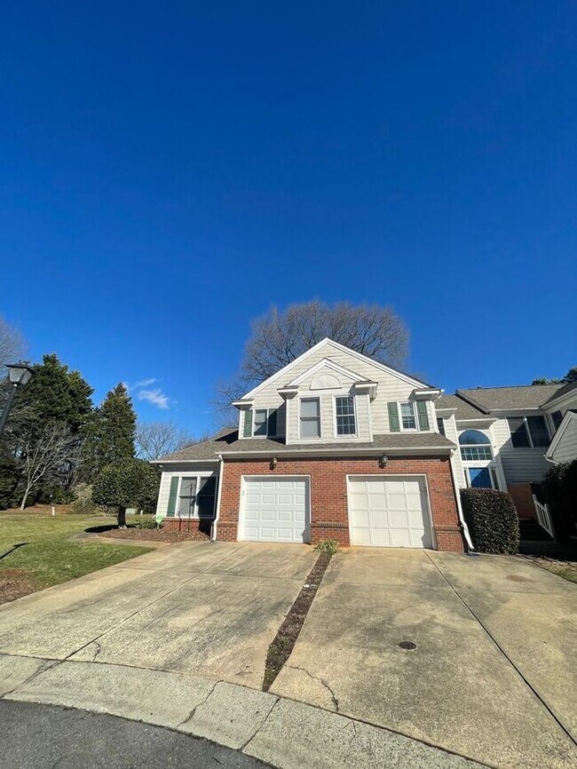 Foto del edificio - Spacious 3-bedroom home located in Charlotte. $300 off on two months' rent!