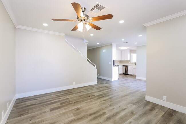 Foto del edificio - 8612 Paddle Wheel Way
