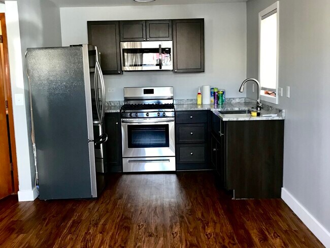 Foto del edificio - 7749 W Grand Ave
