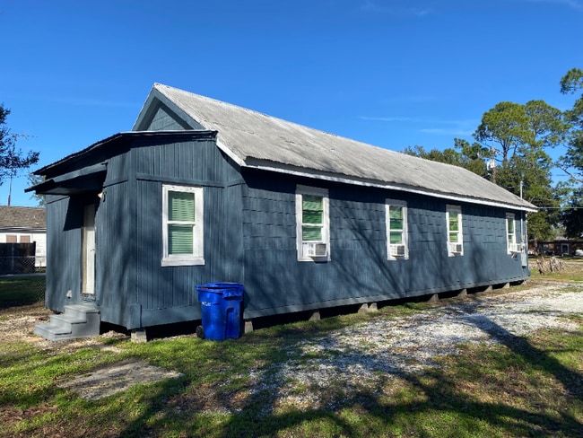 Building Photo - 1504 Oakley St