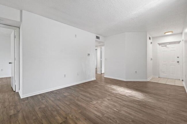 Building Photo - 3780 N Jog Rd