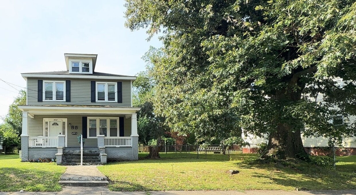 Photo - 1807 Springfield