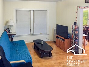 Building Photo - 2010 W Foster Ave