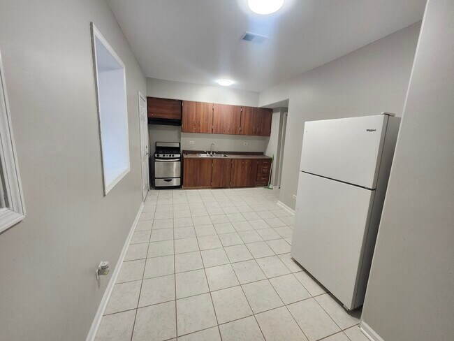 Foto del edificio - 4807 S Wabash Ave