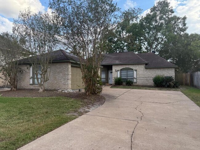 Building Photo - 15111 Paso Real Dr