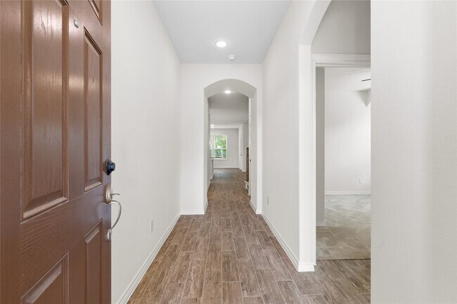 Foto del edificio - 4343 Imperial Gardens Dr.