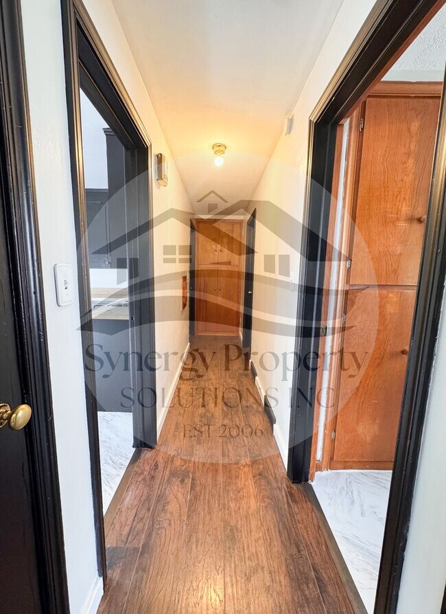 Foto del edificio - Available Now