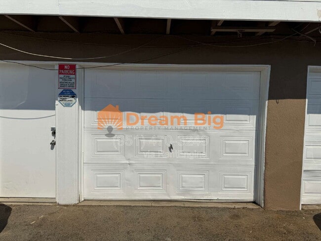 Foto del edificio - 245 Maryknoll Dr