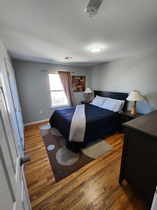 Foto principal - 0 bedroom in Newark NJ 07105