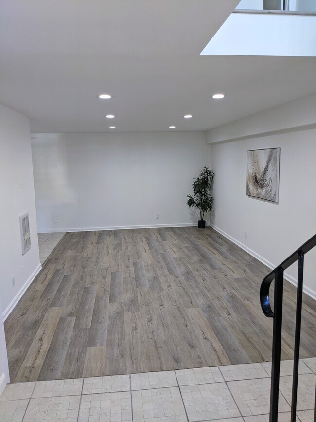 Sala de estar - 2870 W 235th St