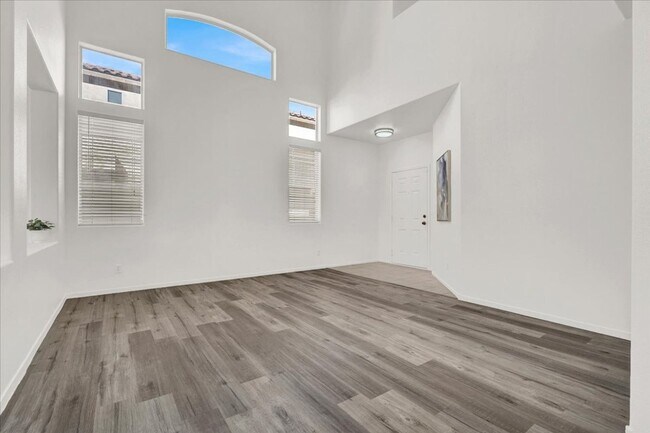 Foto del edificio - 4439 Yellow Harbor St