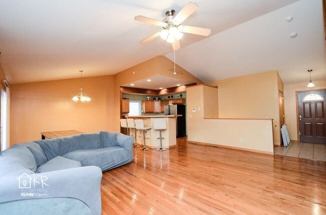 Building Photo - FENCED BACKYARD, CLOSE TO FT. RILEY!