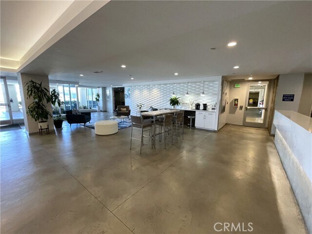 Foto del edificio - 525 E Seaside Way