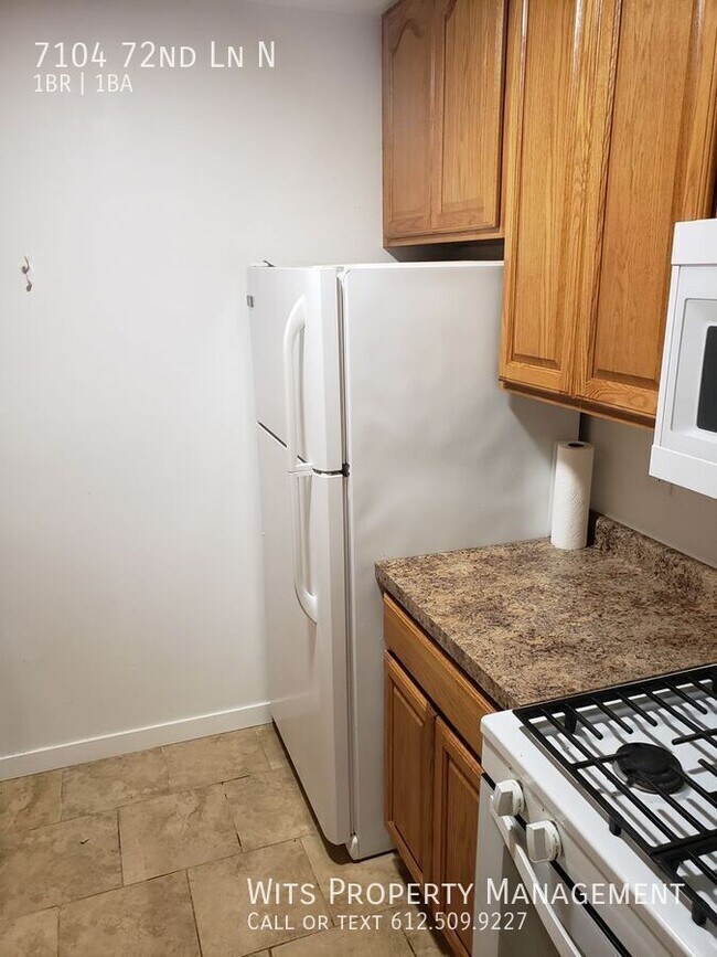 Foto del edificio - 7104 72nd Ln N