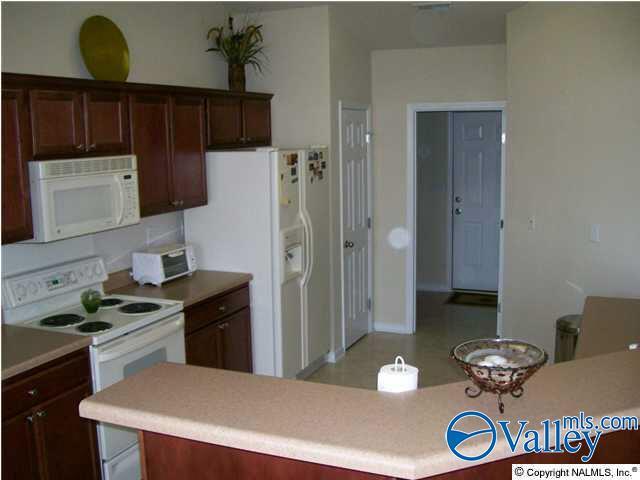 Foto del edificio - 114 Meadowglade Ln