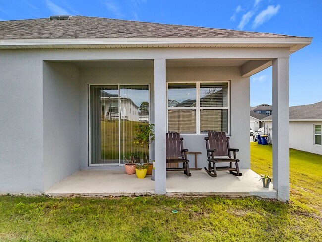 Foto del edificio - Available Immediately
