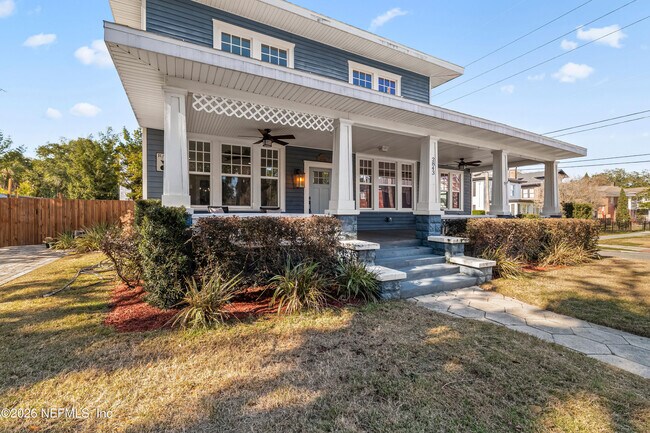 Foto del edificio - 2843 Oak St