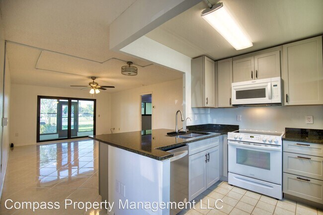 Building Photo - 2 br, 2 bath House - 461 Airport Ave E #104