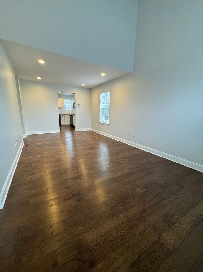 Foto del edificio - Remodeled THREE BEDROOM TWIN in PARKLAND SD