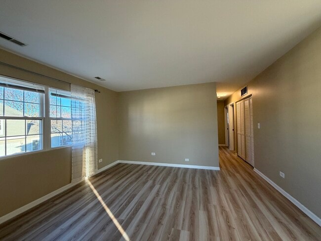 Building Photo - 1311 Fall Ct